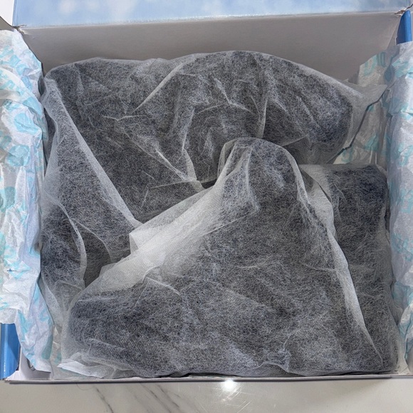 Easy Dry by Easy Street Women’s Ankle Boots with Faux Fur Size 7M - Picture 8 of 15